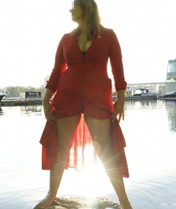 Молодая, стройная и сексуальная девушка приглашает в гости для ярких интимных встреч. Готова исполнить ваши самые сокровенные фантазии. Звоните, не пожалеете! 2672, 52 года