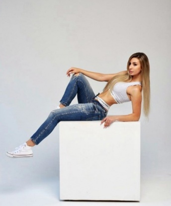 У меня широкий спектр услуг, которые позволят тебе окунуться в мир наслаждения и удовольствия. 🌟
Независимая девушка, я предлагаю тебе свою компанию для приятного времяпрепровождения. Возможно, ты уже услышал о моих навыках от тех, кто уже насладился моим обществом. 🌹
Фото, предоставленные мной, гарантируют, что ты встретишься с именно такой девушкой, какую ты видишь на них. 💋
Если ты находишься в Москве и готов испытать настоящий коктейль страсти и разврата, то я жду звонка от тебя. Вместе мы создадим незабываемые воспоминания. 🌃 8236, 23 года