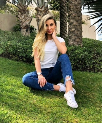 У меня широкий спектр услуг, которые позволят тебе окунуться в мир наслаждения и удовольствия. 🌟
Независимая девушка, я предлагаю тебе свою компанию для приятного времяпрепровождения. Возможно, ты уже услышал о моих навыках от тех, кто уже насладился моим обществом. 🌹
Фото, предоставленные мной, гарантируют, что ты встретишься с именно такой девушкой, какую ты видишь на них. 💋
Если ты находишься в Москве и готов испытать настоящий коктейль страсти и разврата, то я жду звонка от тебя. Вместе мы создадим незабываемые воспоминания. 🌃 8236, 23 года